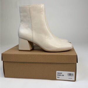 Steve Madden Bone Leather Ankle Boots